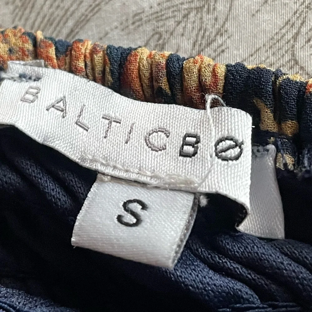 Baltic Born‎ Manchester Navy Ditsy Floral Smocked Midi Dress Small Cottagecore - Picture 6 of 9